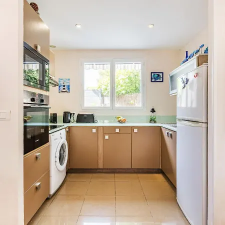 Jean Jaures-2 By Interhome *